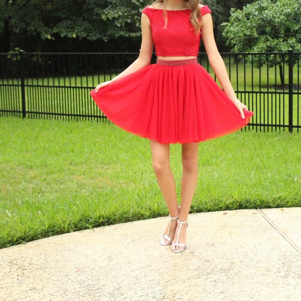 Sherri Hill homecoming dress